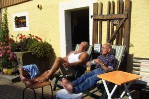 Ein Immobilien-Teilverkauf als Wegbereiter für einen sorgenfreien Ruhestand - Bernd Strohbach Dr. med. auf Pixabay